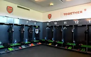 FC Zurich V Arsenal 2022-23 Prints: Arsenal FC's Pre-Match Huddle: FC Zurich vs Arsenal, UEFA Europa League 2022-23