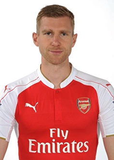 Arsenal First Team: 2015-16 Kick-Off with Per Mertesacker