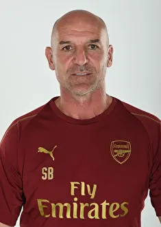 Arsenal First Team: 2018/19 Season - Steve Bould at Photo Call