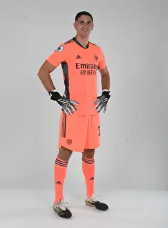 Arsenal First Team 2020-21: Emiliano Martinez at Training Session