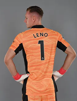 Arsenal First Team 2021-22: Bernd Leno Kick-Off