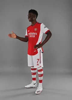 Arsenal First Team: Bukayo Saka at 2021-22 Photocall