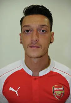 The Team Collection: Arsenal 1st Team Photocall 2015-16 Collection