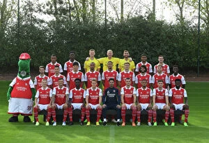 Images Dated 2022 October: Arsenal First Team Squad 2022/23