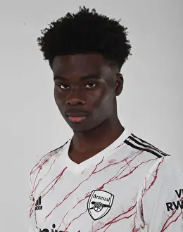1st Team Photocall 2020-21 Prints: Arsenal First Team: Training with Star Player Bukayo Saka, 2020-21 Season