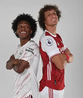 Arsenal First Team: Willian and David Luiz at 2020-21 Team Photocall