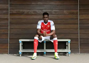 1st Team Photocall 2016-17 Prints: Arsenal Football Club: 2016-17 Season - Danny Welbeck at Training