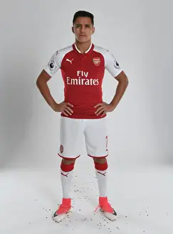Arsenal 1st Team Photocall 2017-18 Prints: Arsenal Football Club 2017-18: Alexis Sanchez at Team Photocall