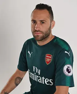 Arsenal 1st Team Photocall 2017-18 Prints: Arsenal Football Club 2017-18: David Ospina's Team Photocall