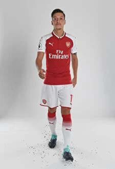 Arsenal 1st team Photocall 2017-18 Collection: Arsenal Football Club 2017-18 Team: Mesut Ozil's Photocall