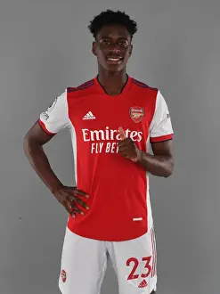 Arsenal Football Club: 2021-22 First Team Training - Sambi in Action