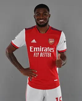 Arsenal Photocall 2021-22 Prints: Arsenal Football Club: 2021-22 Season Kick-Off Training - Ainsley Maitland-Niles in Action