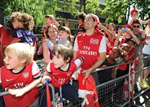 Arsenal Trophy Parade 2014 Prints: Arsenal Football Club: Celebrating Victory in Islington, 2014