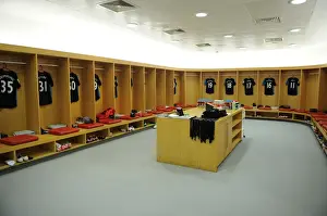 Arsenal Football Club: Unity Before Battle - Pre-Match Huddle, Emirates Stadium (Arsenal vs. Boca Juniors, Emirates Cup, London, 2011)