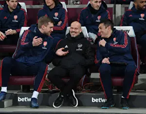 Arsenal: Freddie Ljungberg Laughs with Mertesacker and Bibbo during West Ham Match