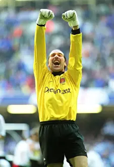 Arsenal goalkeeper David Seaman celebrates after the final whistle