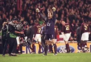 Arsenal goalkeeper Jens Lehmann celebrates at the final whistle