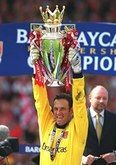 Arsenal v Everton Collection: Arsenal goalkeeper Richard Wright lifts the F. A. Barclaycard Premiership Trophy
