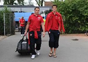 Arsenal goalkeeping coach Tony Roberts with Wojciech Szczesny. SC Neusiedl 0: 4 Arsenal