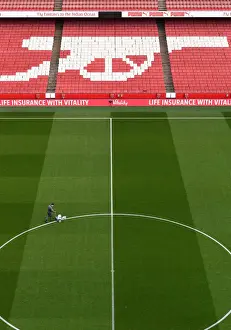 Arsenal V Manchester United FA Cup 2018-19 Prints: Arsenal Groundsman: Preparing the Emirates Stadium Turf for Arsenal vs Manchester United (FA Cup)