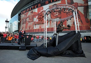 Arsenal Honors Dennis Bergkamp with Statue Unveiling