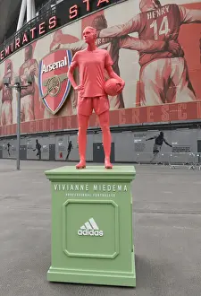 Arsenal Honors Viviane Miedema with Statue Unveiling Ahead of Arsenal Women vs. Tottenham Hotspur FA WSL Match at Emirates Stadium