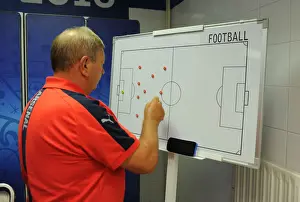 Lens V Arsenal 2016-17 Prints: Arsenal Kit Man Vic Akers: Pre-Season Preparation at RC Lens Friendly