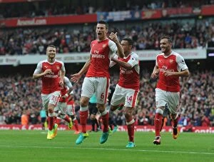Images Dated 10th September 2016: Arsenal: Koscielny and Coquelin Celebrate Goal Against Southampton (2016-17)