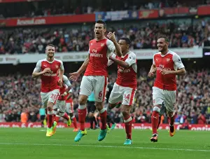 Arsenal: Koscielny and Coquelin Celebrate Goal Against Southampton (2016-17)