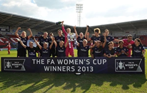 Arsenal Ladies V Bristol Academy - FA Cup Final 2013 Prints: Arsenal Ladies Celebrate FA Women's Cup Victory (2013)