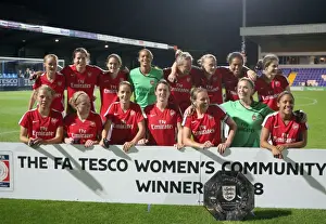 Arsenal Ladies V Everton Community Shield 2008-09 Prints: Arsenal Ladies Lift the FA Women's Community Shield: 1-0 Victory Over Everton