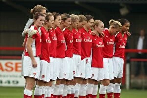 Arsenal Ladies v Sparta Prague 2009-10 Gallery: Arsenal Ladies line up for a minutes silence