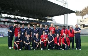Images Dated 14th October 2008: Arsenal Ladies before the match