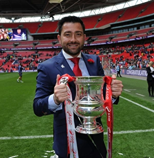 Arsenal Ladies Triumph: Pedro Martinez Losa's FA Cup Victory over Chelsea Ladies