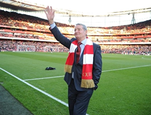 Arsenal V Everton 2011-12 Prints: Arsenal Legend Frank McLintock at Arsenal vs. Everton, Premier League 2011-12