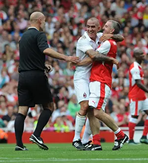 Arsenal Legends vs. AC Milan Glorie: A Cheerful Charity Clash at Emirates Stadium