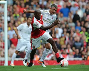Arsenal Legends V Milan Glorie Prints: Arsenal Legends vs. Milan Glorie: A Battle of Football Legends at Emirates Stadium