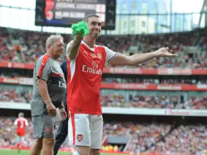 Arsenal Legends V Milan Glorie Prints: Arsenal Legends vs. Milan Glorie: A Battle of Football Legends at Emirates Stadium