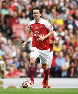 Images Dated 8th September 2018: Arsenal Legends vs Real Madrid Legends: Rosicky's Unforgettable Moment at Emirates Stadium
