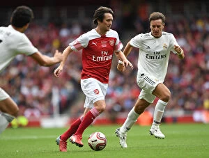 Images Dated 8th September 2018: Arsenal Legends vs Real Madrid Legends: Rosicky's Brilliant Performance at Emirates Stadium