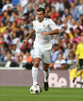 Arsenal Legends vs. Real Madrid Legends: A Clash of Football Greats at Bernabeu (2018-19)