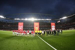 Images Dated 4th April 2008: Arsenal and Liverpool line up before the match