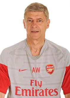 1st Team Player Images 2009-10 Collection: Arsenal manager Arsene Wenger