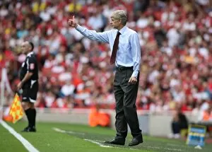 Images Dated 3rd September 2007: Arsenal manager Arsene Wenger