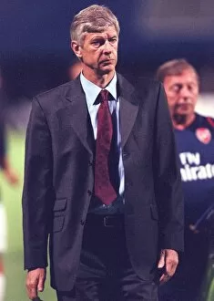Dinamo Zagreb v Arsenal 2006-7 Collection: Arsenal manager Arsene Wenger at half-time