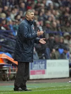 Images Dated 31st March 2008: Arsenal manager Arsene Wenger during the match