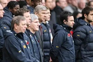 Arsenal v Manchester United 2008-09 Collection: Arsenal manager Arsene Wenger and his staff during