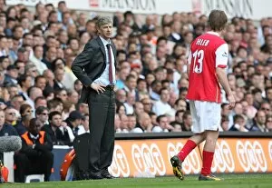 Arsenal manager Arsene Wenger talks with Alex Hleb