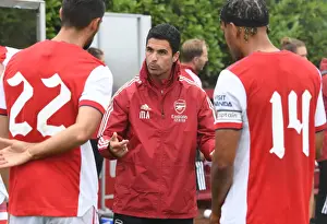 Arsenal Manager Mikel Arteta Conferencing with Aubameyang and Mari at Half-Time during Arsenal vs Millwall (2021-22)