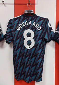 Arsenal: Martin Odegaard Prepares for Southampton Clash (Premier League 2021-22)